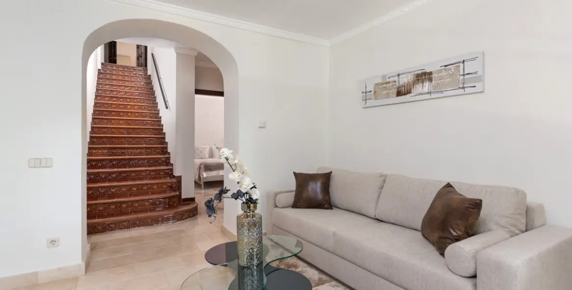 Venta de villa independiente en Benahavís 36