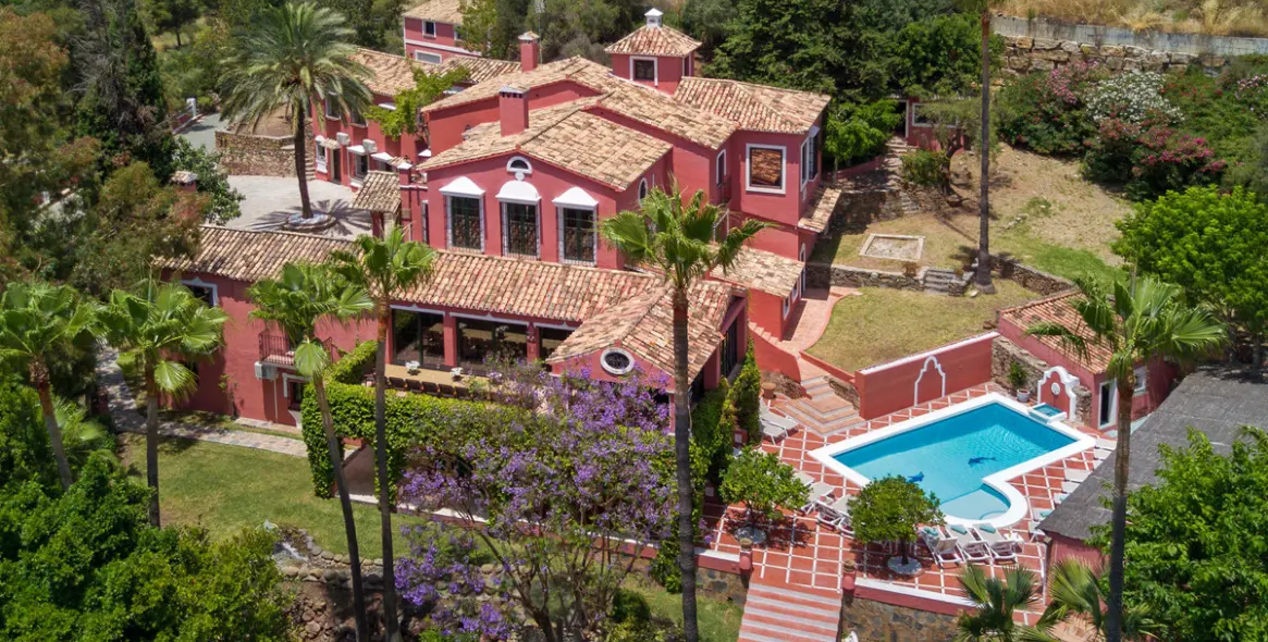 Venta de villa independiente en Benahavís 1