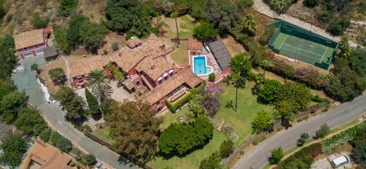 Venta de villa independiente en Benahavís 1