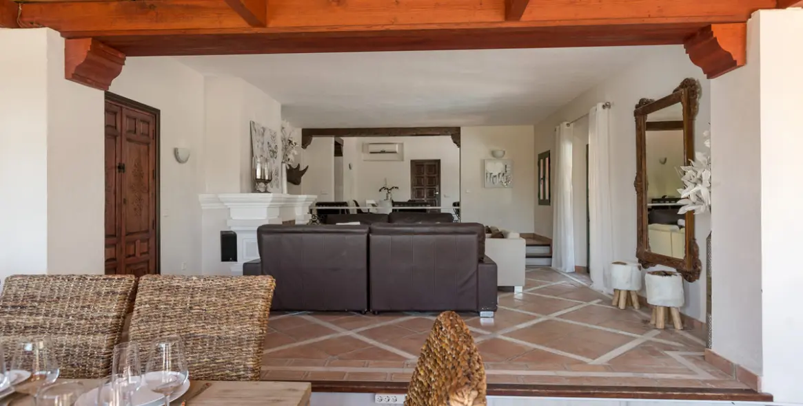 Venta de villa independiente en Benahavís 10