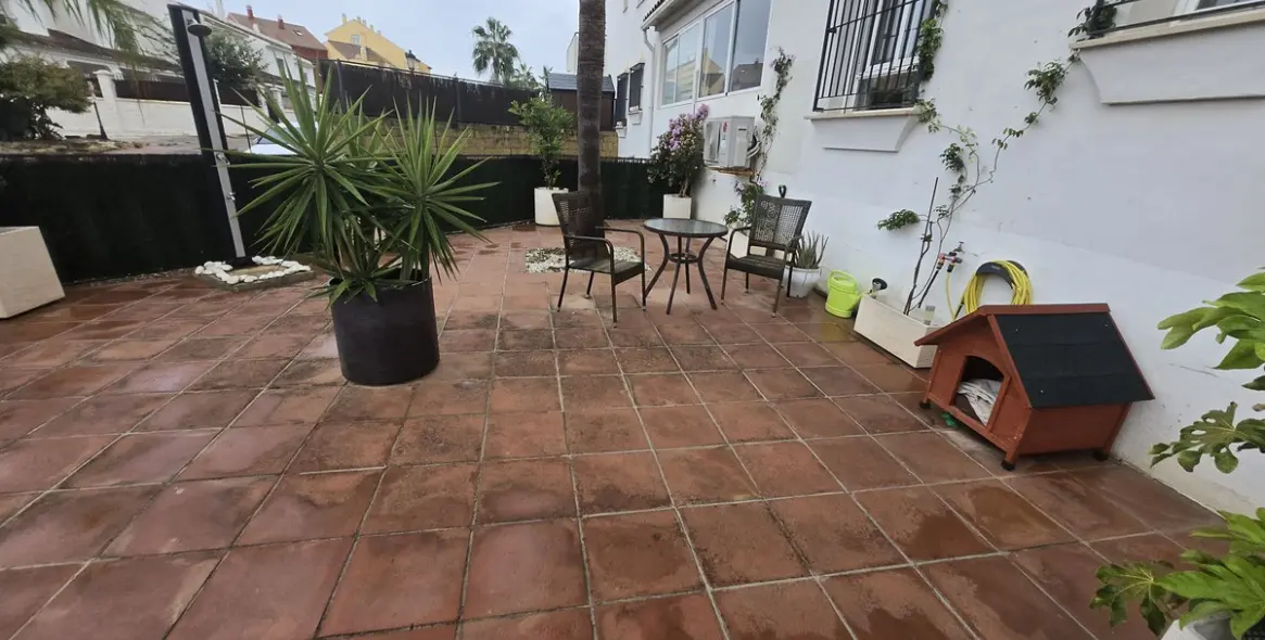 Продажа апартаментов на первом этаже в La Duquesa 15