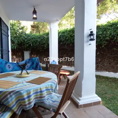 Sale of ground floor apartment in Nueva Andalucía