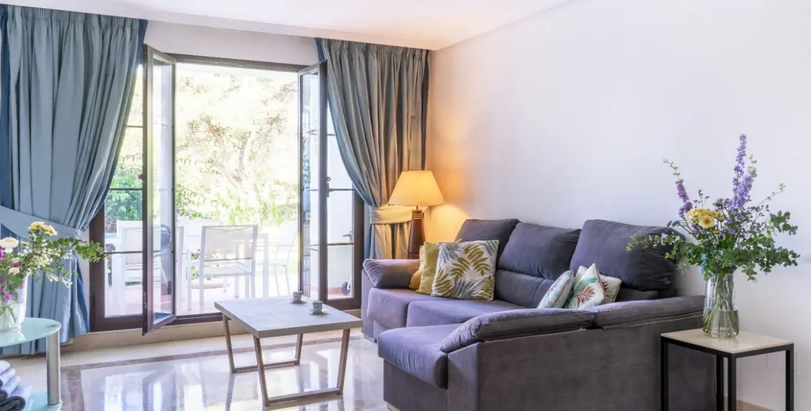 Sale of ground floor apartment in Los Arqueros 1