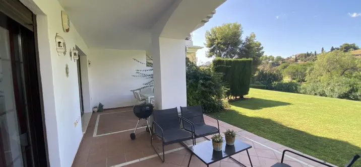 Sale of ground floor apartment in Los Arqueros 2