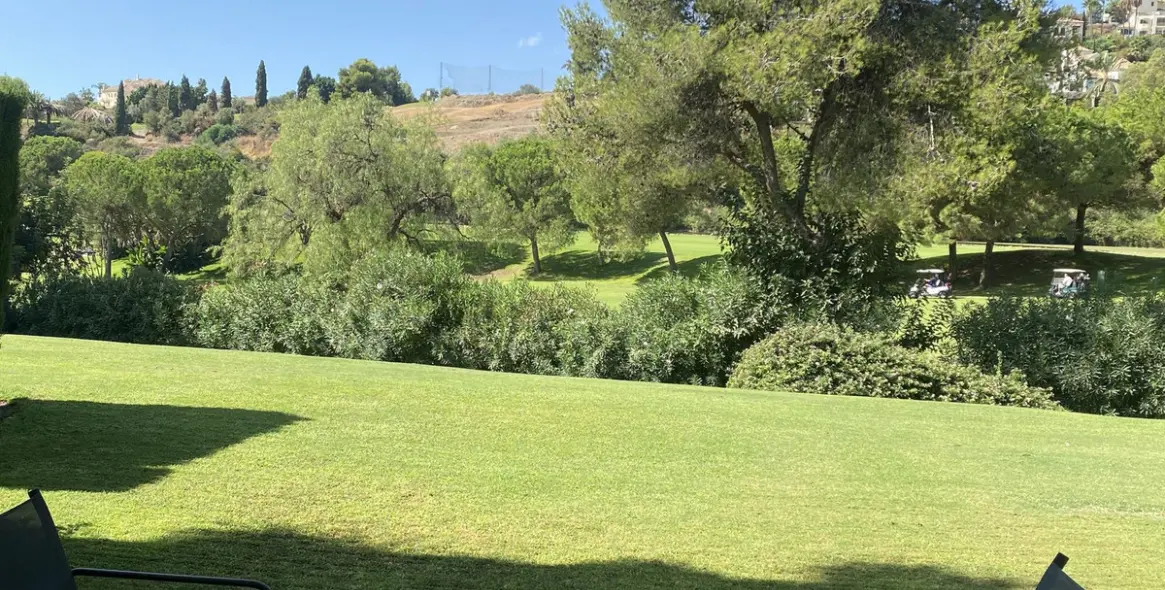 Sale of ground floor apartment in Los Arqueros 4