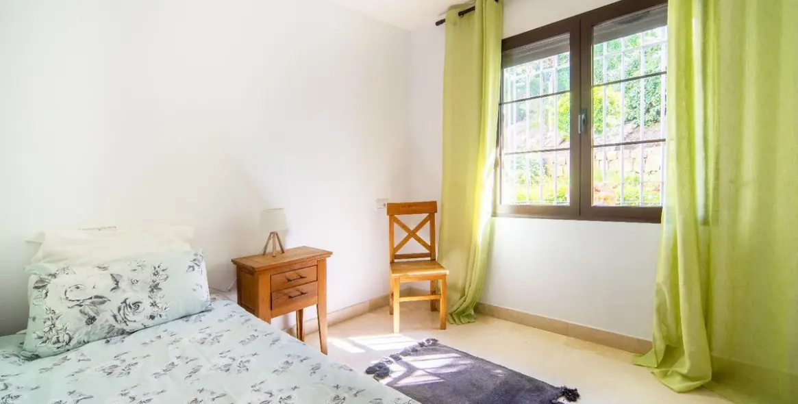 Sale of ground floor apartment in Los Arqueros 13