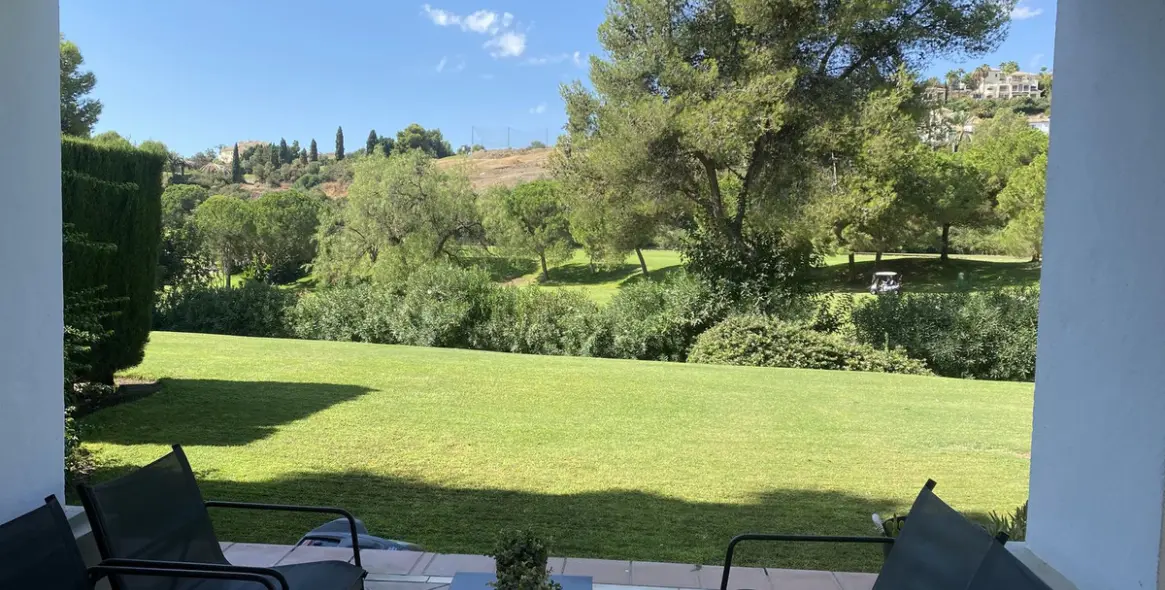 Sale of ground floor apartment in Los Arqueros 18