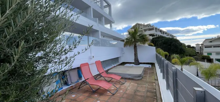 Sale of ground floor apartment in Selwo 2