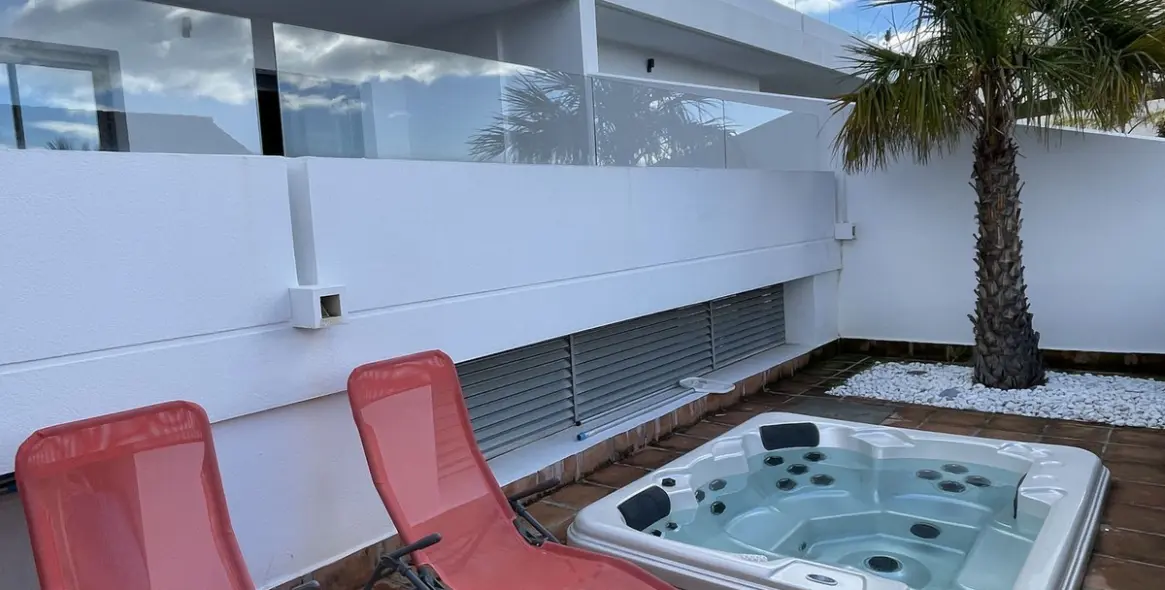 Sale of ground floor apartment in Selwo 4