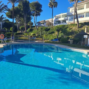 Sale of middle floor apartment in Riviera del Sol