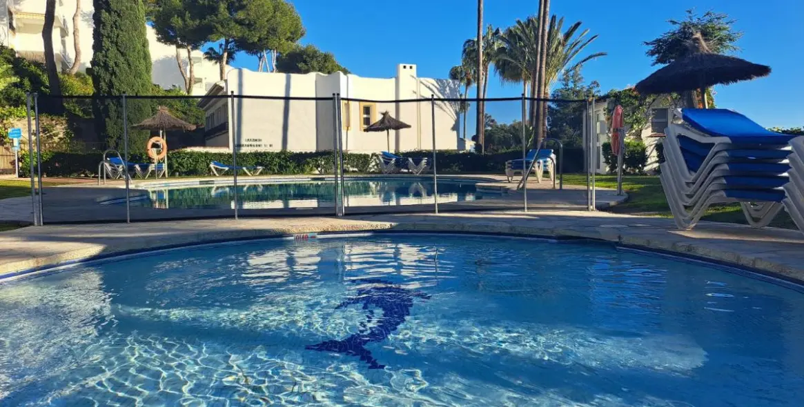 Sale of middle floor apartment in Riviera del Sol 2