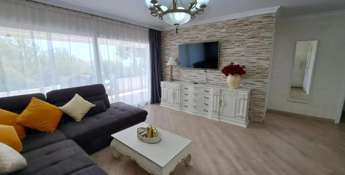 Sale of middle floor apartment in Riviera del Sol 6