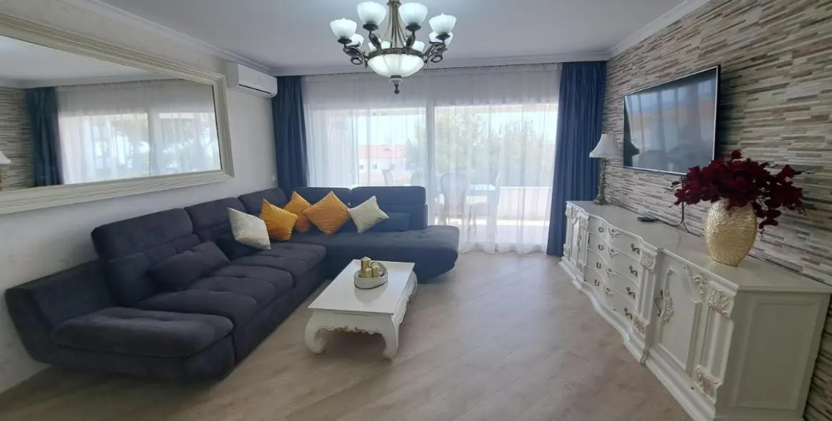 Sale of middle floor apartment in Riviera del Sol 7