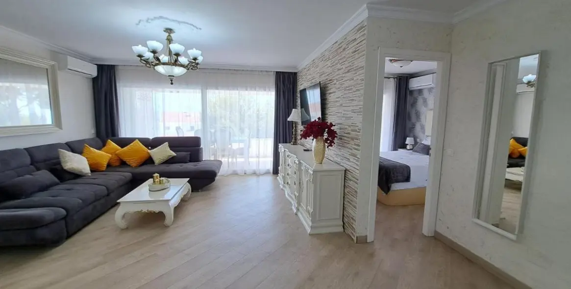 Sale of middle floor apartment in Riviera del Sol 8