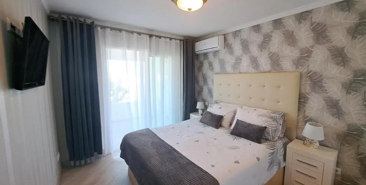 Sale of middle floor apartment in Riviera del Sol 17