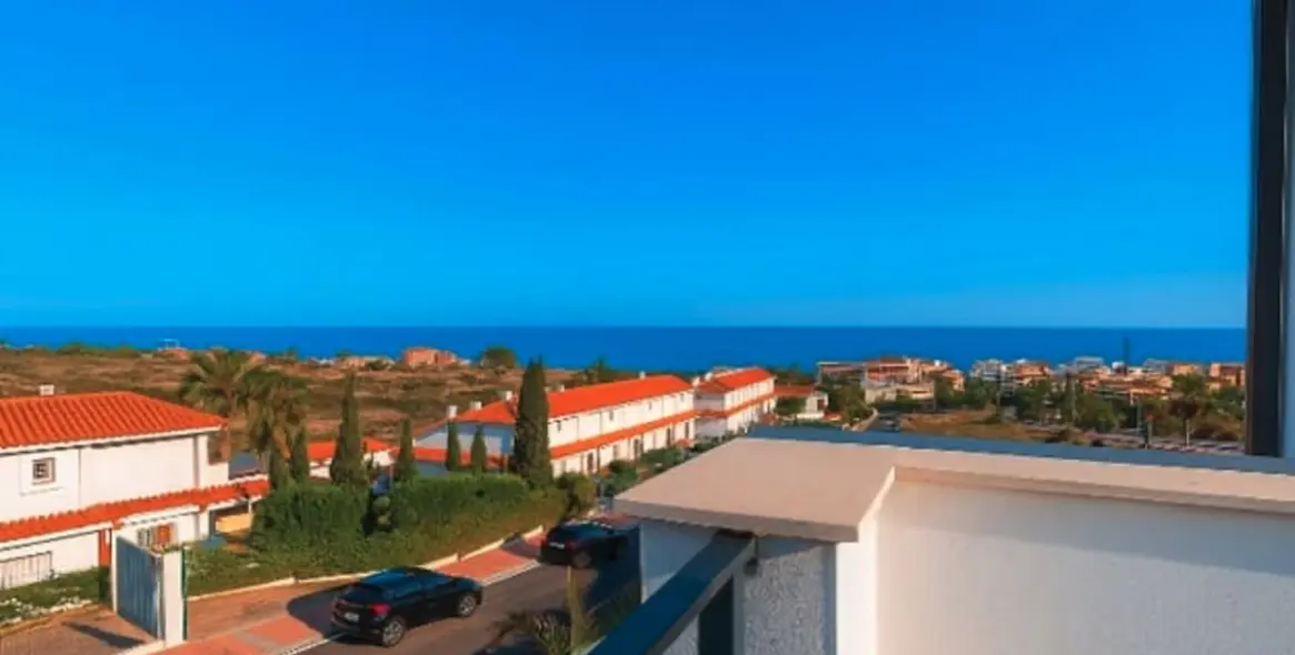 Продажа  отдельно стоящей виллы в La Duquesa 4