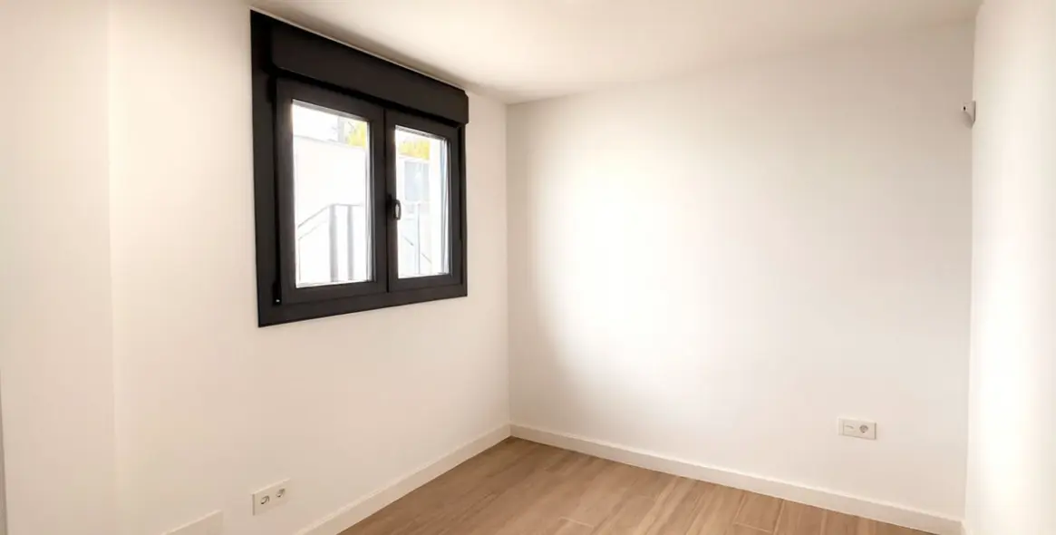 Продажа  отдельно стоящей виллы в La Duquesa 13