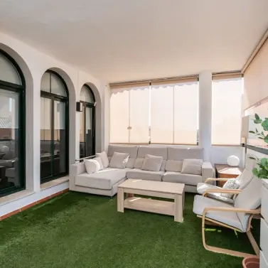 Sale of middle floor apartment in Elviria