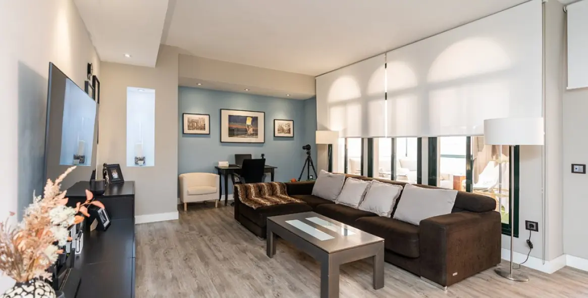 Sale of middle floor apartment in Elviria 10