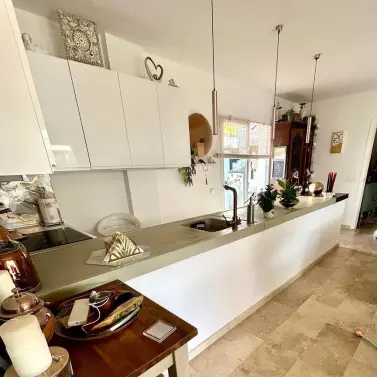 Sale of penthouse in Calahonda