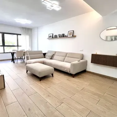 Продажа апартаментов на среднем этаже в Estepona