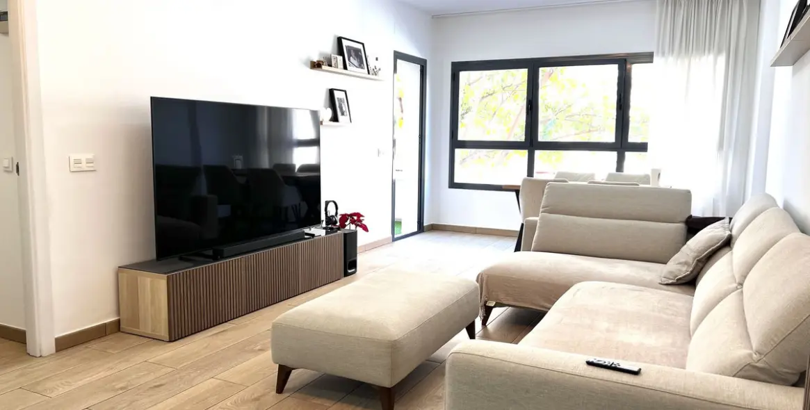 Продажа апартаментов на среднем этаже в Estepona 3