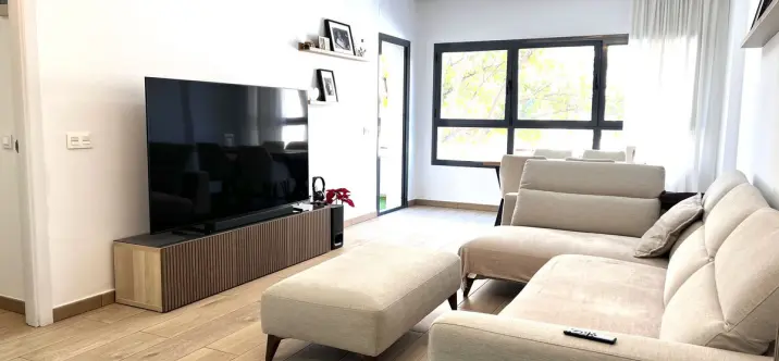 Продажа апартаментов на среднем этаже в Estepona 2