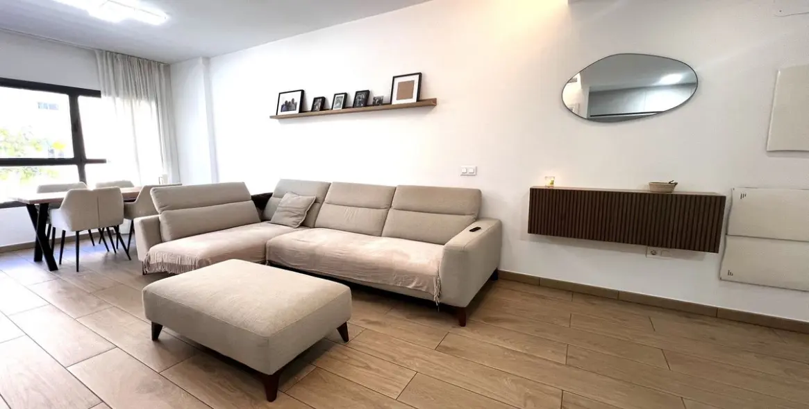 Продажа апартаментов на среднем этаже в Estepona 5