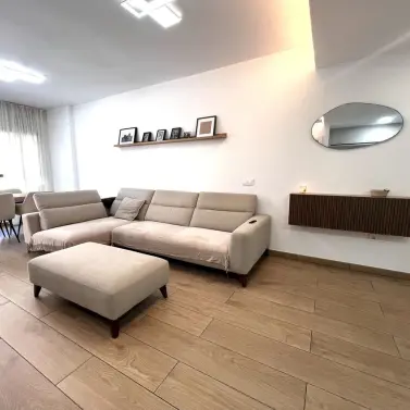 Продажа апартаментов на среднем этаже в Estepona