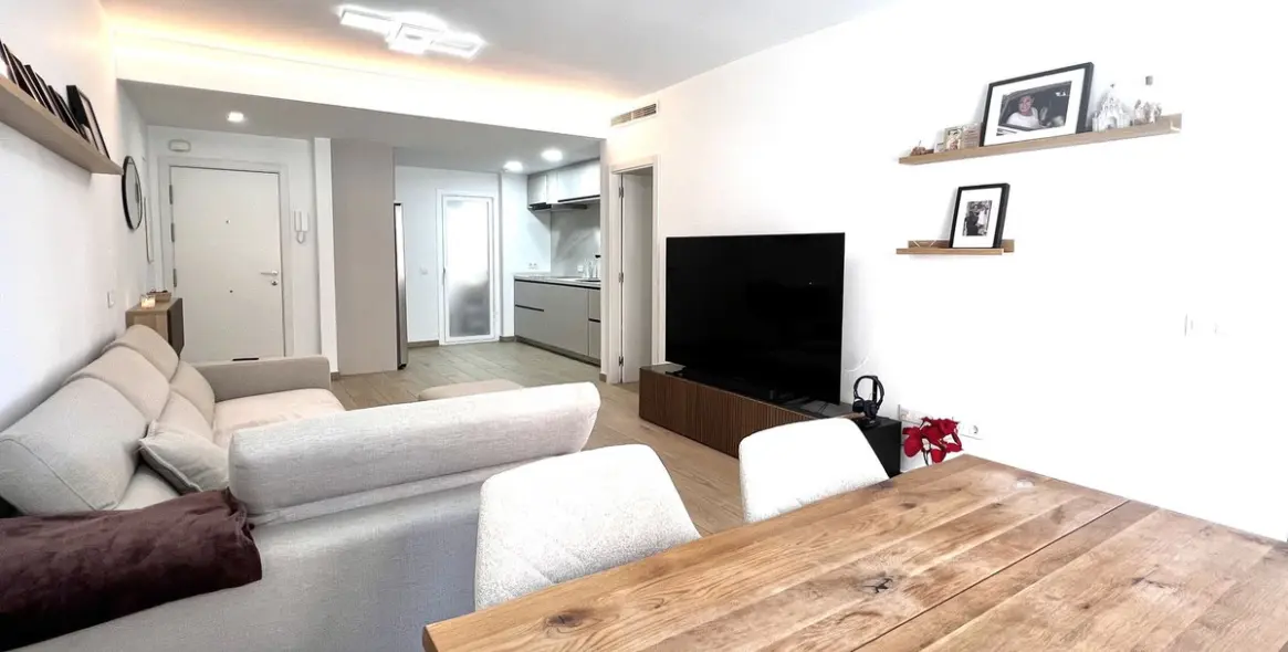 Продажа апартаментов на среднем этаже в Estepona 8