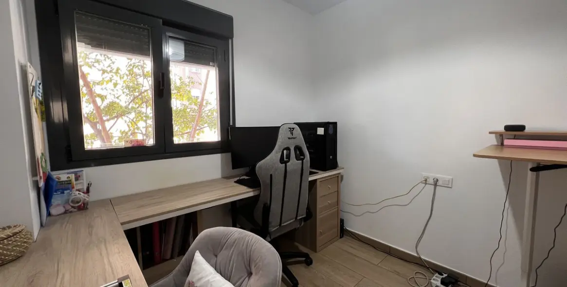 Продажа апартаментов на среднем этаже в Estepona 19