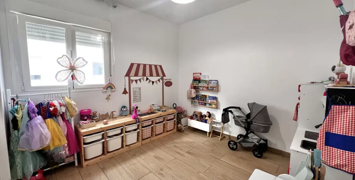 Sale of middle floor apartment in Estepona 22