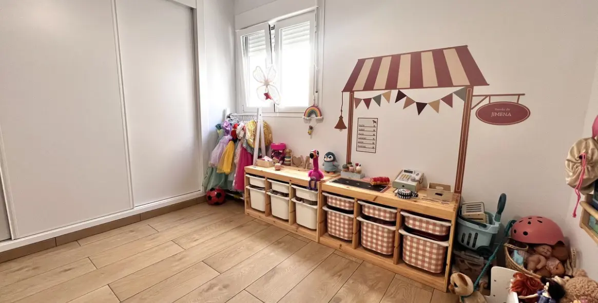 Sale of middle floor apartment in Estepona 23