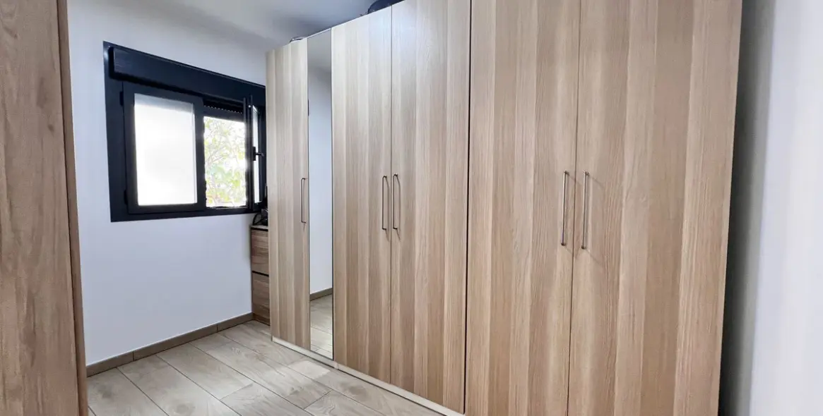 Sale of middle floor apartment in Estepona 29