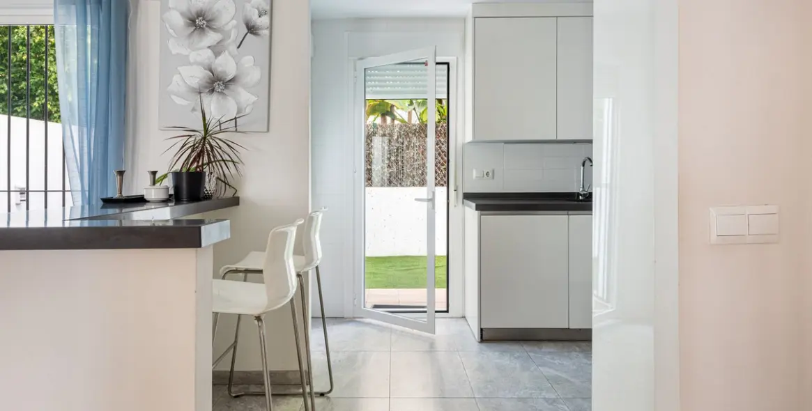 Продажа дома на две семьи в Nueva Andalucía 15