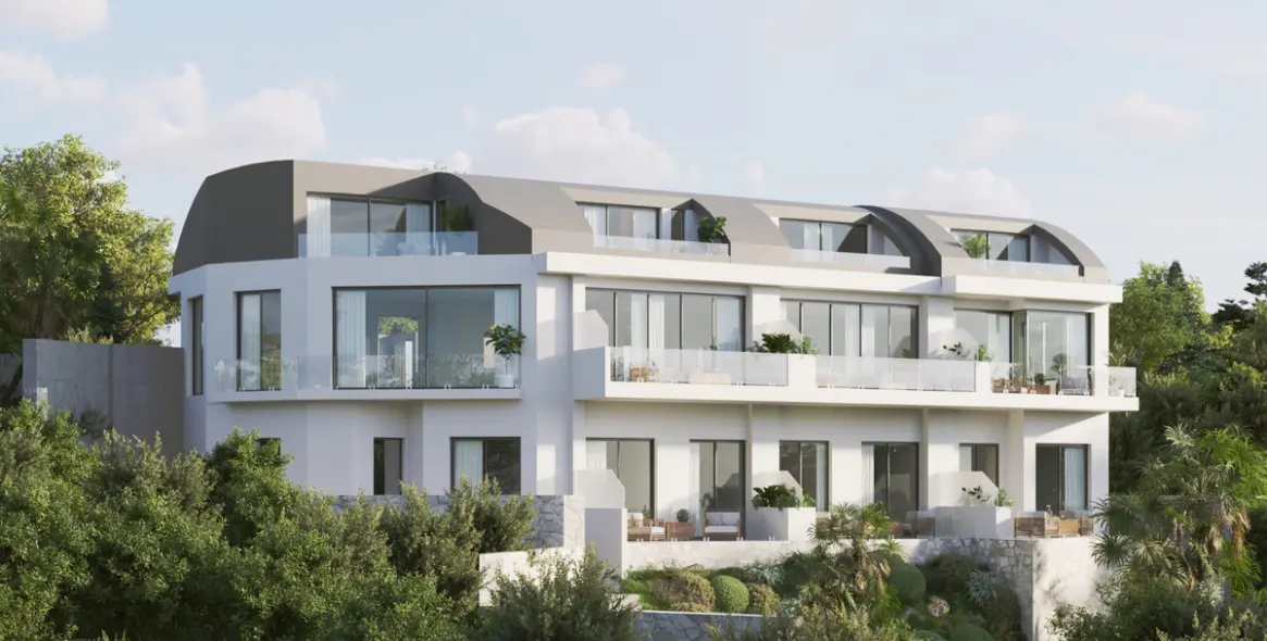 Продажа дома на две семьи в Fuengirola 1