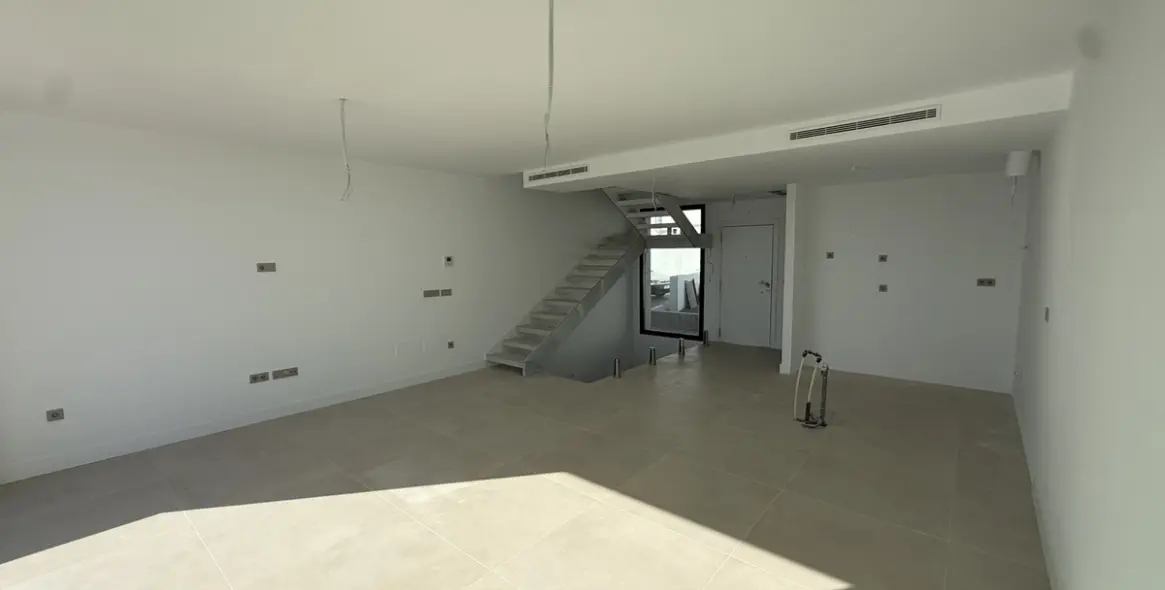 Продажа дома на две семьи в Fuengirola 14