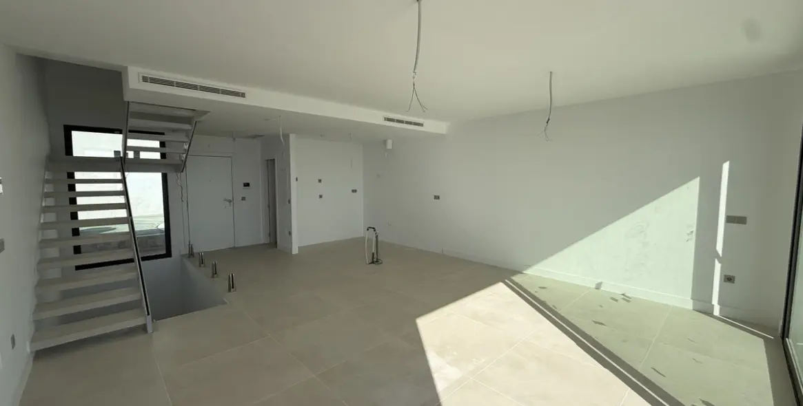 Продажа дома на две семьи в Fuengirola 17