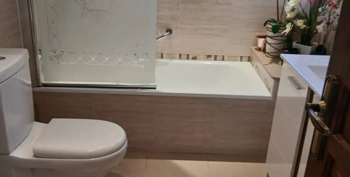 Sale of detached villa in El Padron 13