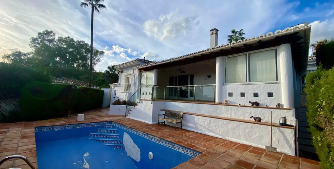 Venta de villa independiente en El Padron 35