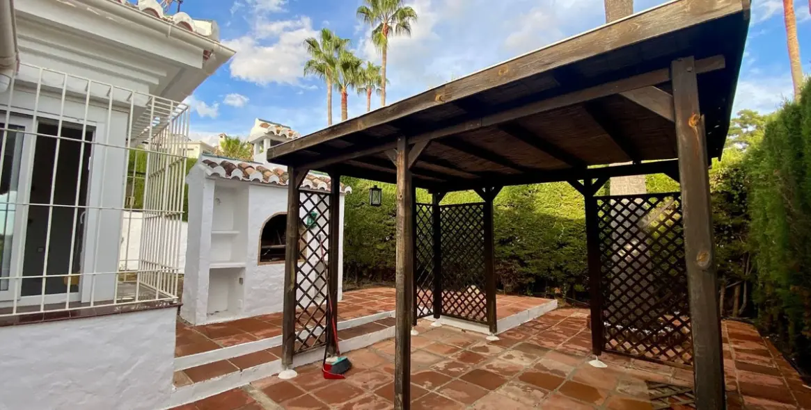 Venta de villa independiente en El Padron 36