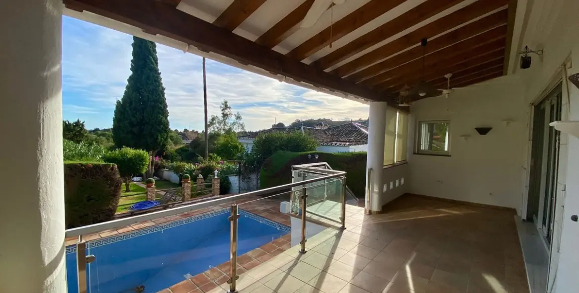 Venta de villa independiente en El Padron 41