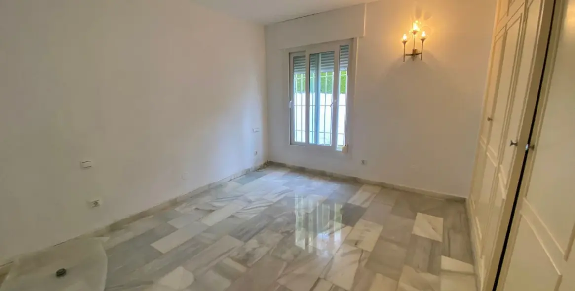 Venta de villa independiente en El Padron 42