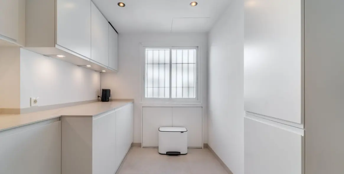 Продажа двухуровневого пентхауса в Nagüeles 12