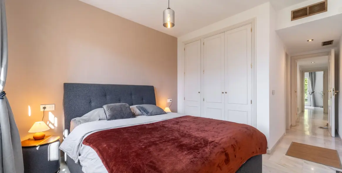 Продажа двухуровневого пентхауса в Nagüeles 16