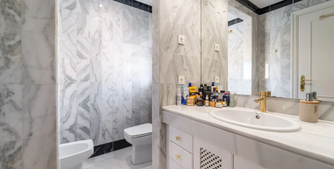 Sale of penthouse duplex in Nagüeles 31