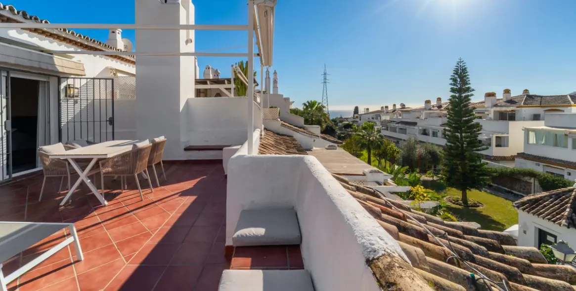 Sale of penthouse duplex in Nagüeles 35