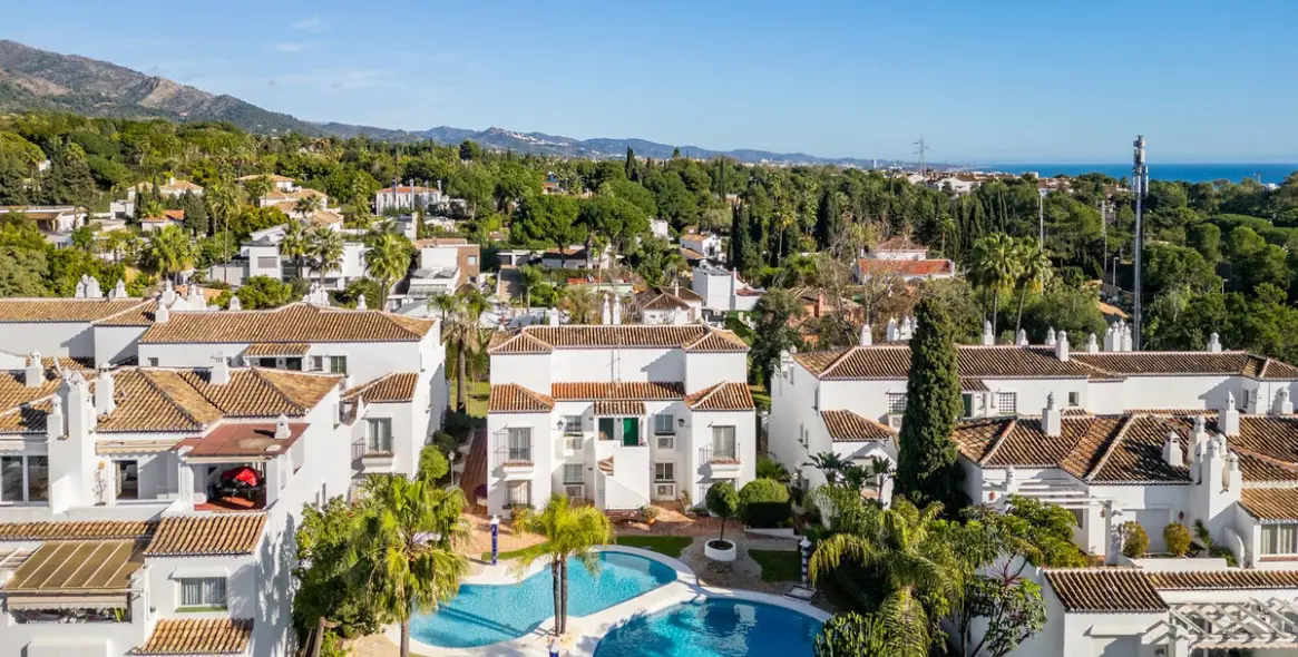 Sale of penthouse duplex in Nagüeles 43