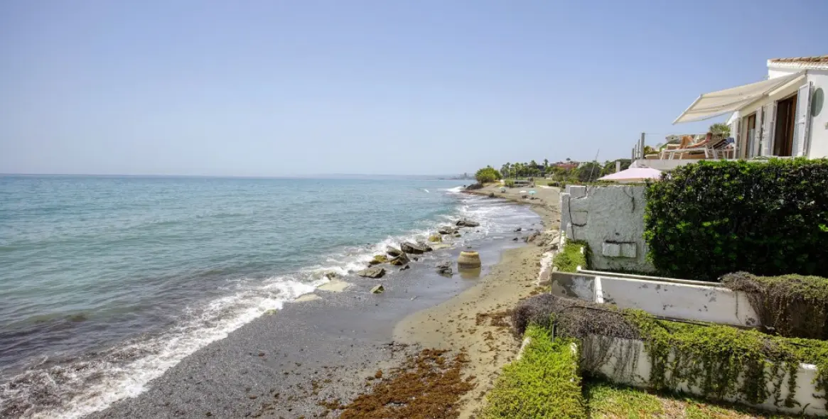 Sale of semi-detached house in Estepona 2