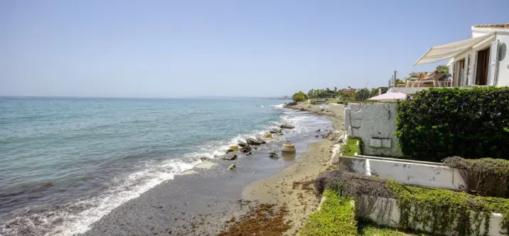 Venta de casa pareada en Estepona 1